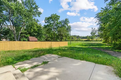 Exterior - 412 Bruce Rd, Lockport, IL 60441 photo 8 of 12
