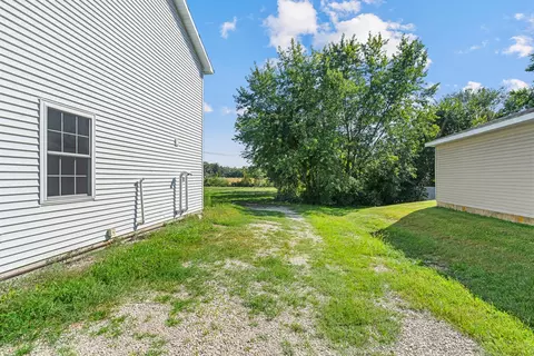 Exterior - 412 Bruce Rd, Lockport, IL 60441 photo 10 of 12