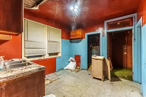 Entry Way - 7159 S Winchester Ave, Chicago, IL 60636 photo 1 of 2