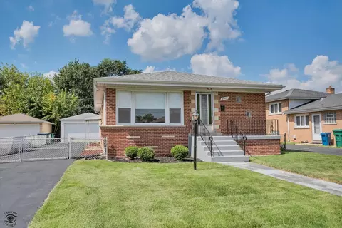 8146 Austin Ave, Burbank, IL 60459