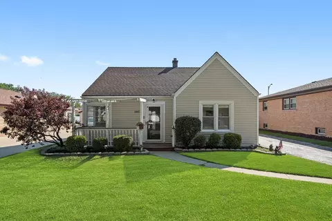 10647 Princess Ave, Chicago Ridge, IL 60415