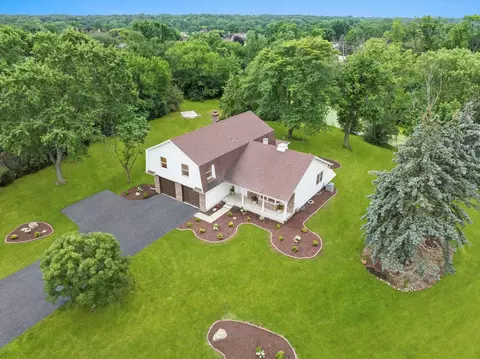 13456 W Red Coat Dr, Lemont, IL 60439