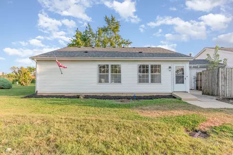 4 Fernwood Dr # H, Bolingbrook, IL 60440