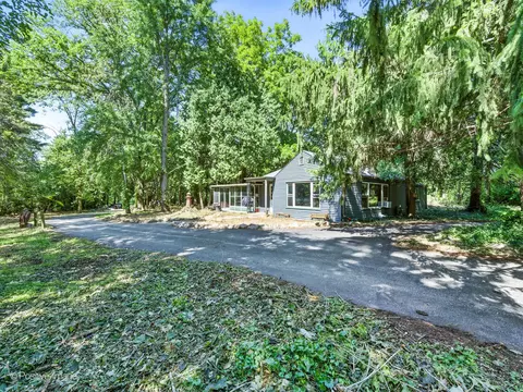 s639 Prince Crossing Road, West Chicago, IL 60185