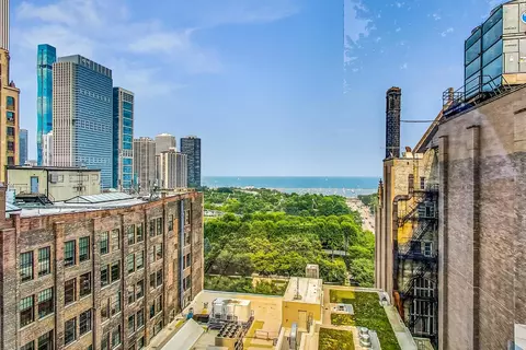 60 E Monroe St #2702, Chicago, IL 60603 photo 63