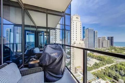 60 E Monroe St #2702, Chicago, IL 60603 photo 29