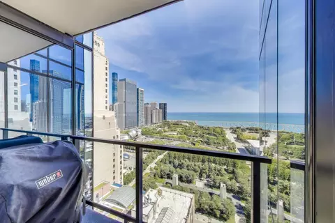 60 E Monroe St #2702, Chicago, IL 60603 photo 31