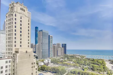 60 E Monroe St #2702, Chicago, IL 60603 photo 9