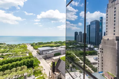 60 E Monroe St #2702, Chicago, IL 60603 photo 34