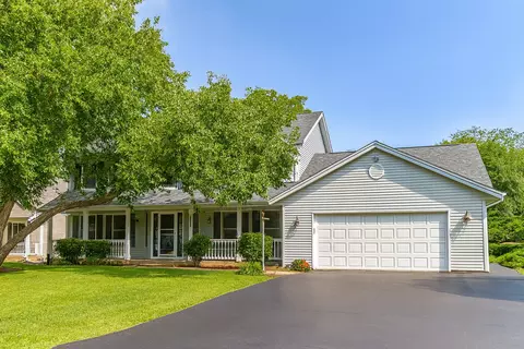 1531 Torch Pine Dr, Rockton, IL 61072