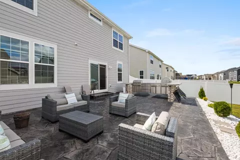 88 Hedgerow Dr, Elgin, IL 60124 photo 35