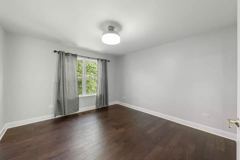 Bedroom - 812 Metropolitan Ave, Bolingbrook, IL 60490 photo 6 of 6