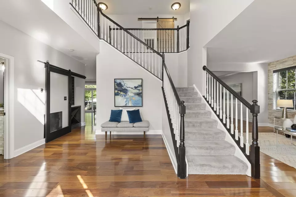 Entry Way - 812 Metropolitan Ave, Bolingbrook, IL 60490 photo 1 of 3