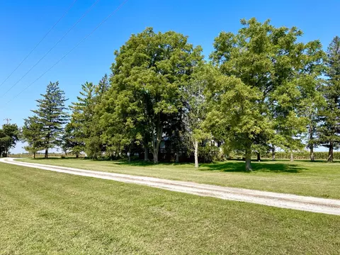 2931 E 10th Rd, Utica, IL 61373 photo 34