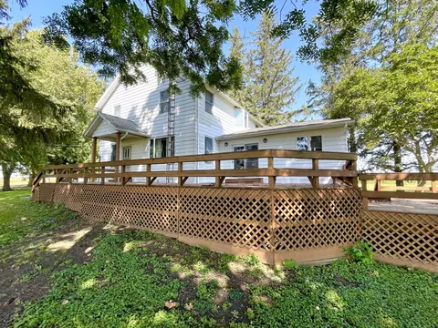 2931 E 10th Rd, Utica, IL 61373 photo 2