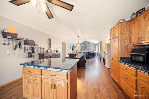 2018 Olde Mill Rd, Plainfield, IL 60586 photo 8
