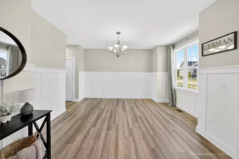 Entry Way - 3591 Doral Dr, Elgin, IL 60124 photo 2 of 2