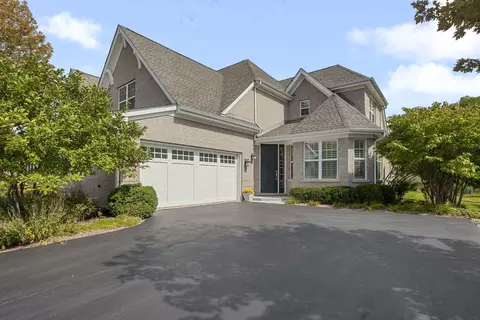 2162 Washington Dr #2162, Northbrook, IL 60062