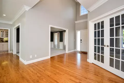 Entry Way - 3 Currie Ct, Bloomington, IL 61704 photo 3 of 10