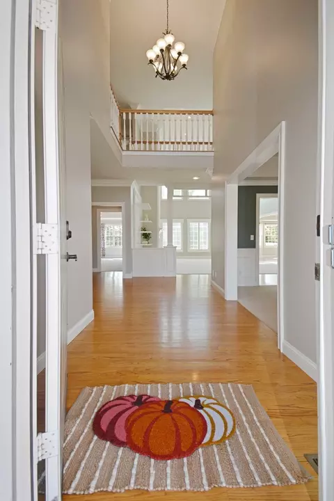 Entry Way - 3 Currie Ct, Bloomington, IL 61704 photo 6 of 10