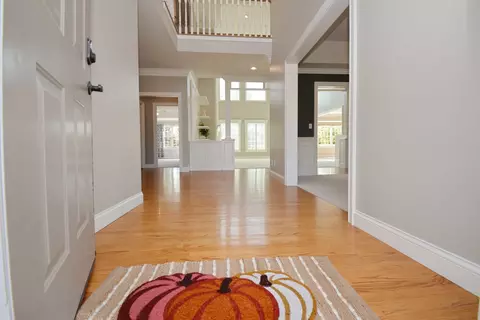 Entry Way - 3 Currie Ct, Bloomington, IL 61704 photo 5 of 10