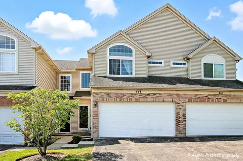 448 N Patriot Dr, Hainesville, IL 60030