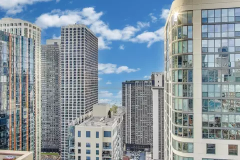 View/Area - 420 E Waterside Dr #3304, Chicago, IL 60601 photo 4 of 8