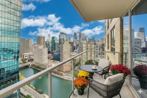 Exterior - 420 E Waterside Dr #3304, Chicago, IL 60601 photo 2 of 9