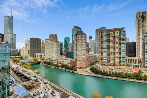 View/Area - 420 E Waterside Dr #3304, Chicago, IL 60601 photo 6 of 8