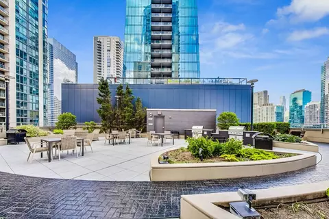 Exterior - 420 E Waterside Dr #3304, Chicago, IL 60601 photo 5 of 9