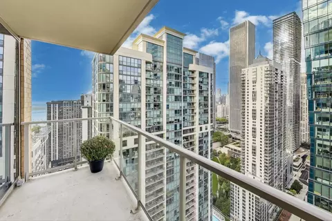 Exterior - 420 E Waterside Dr #3304, Chicago, IL 60601 photo 3 of 9