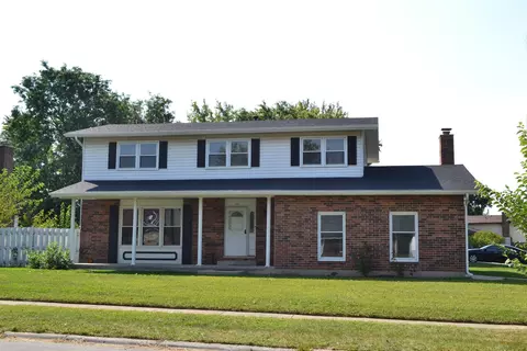 419 Charlestown Dr, Bolingbrook, IL 60440