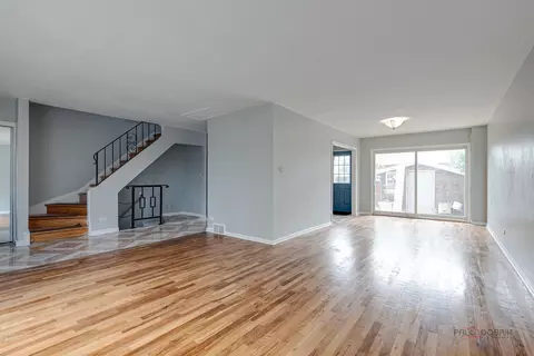 8846 Dee Rd #E, Des Plaines, IL 60016 photo 3