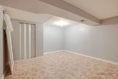 8846 Dee Rd #E, Des Plaines, IL 60016 photo 18