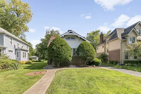 354 Lionel Rd, Riverside, IL 60546