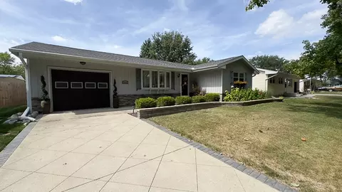 Exterior - 1316 Rutledge Rd, Bloomington, IL 61704 photo 10 of 10