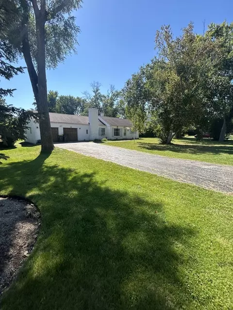 13 W Kenilworth Ave, Prospect Heights, IL 60070