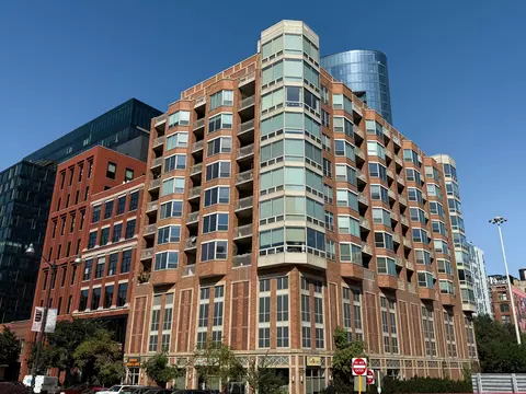 720 W Randolph St #608, Chicago, IL 60661