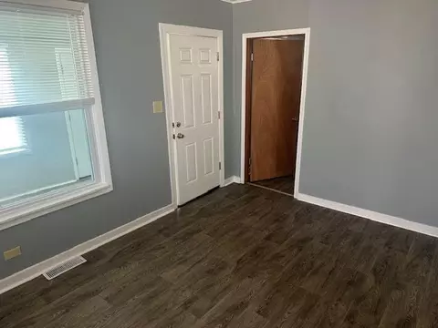 Living - 506 E 144th Pl, Dolton, IL 60419 photo 3 of 4