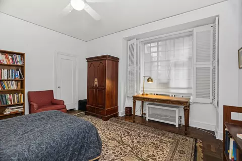 Bedroom - 222 E Chestnut St #3D, Chicago, IL 60611 photo 1 of 5