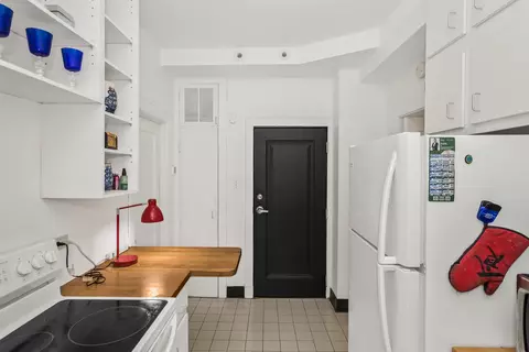 Kitchen - 222 E Chestnut St #3D, Chicago, IL 60611 photo 2 of 3
