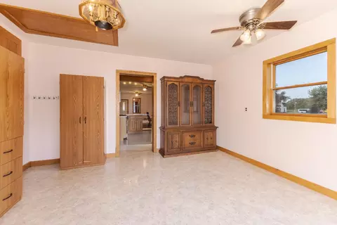 125 E Cleveland St, Cullom, IL 60929 photo 24