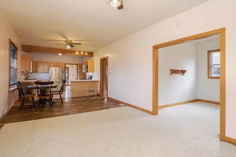 125 E Cleveland St, Cullom, IL 60929 photo 7