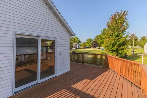 125 E Cleveland St, Cullom, IL 60929 photo 31