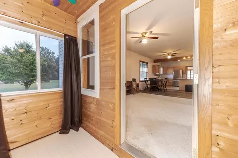 125 E Cleveland St, Cullom, IL 60929 photo 5