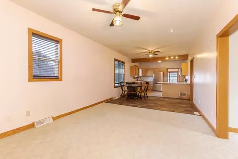 125 E Cleveland St, Cullom, IL 60929 photo 6