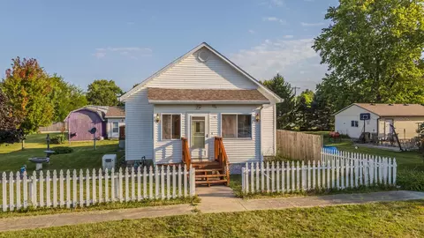 125 E Cleveland St, Cullom, IL 60929 photo 34