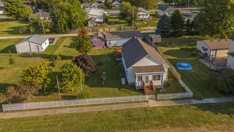 125 E Cleveland St, Cullom, IL 60929 photo 36