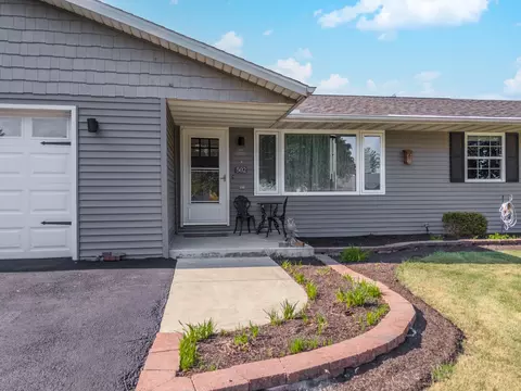 Exterior - 502 W Jeffery St, Cullom, IL 60929 photo 4 of 17
