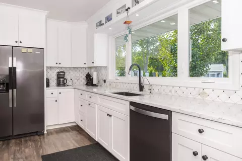 Kitchen - 502 W Jeffery St, Cullom, IL 60929 photo 5 of 7